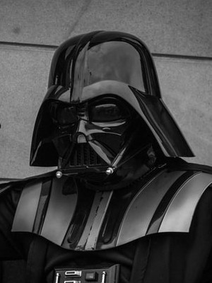 Image of darth vader.